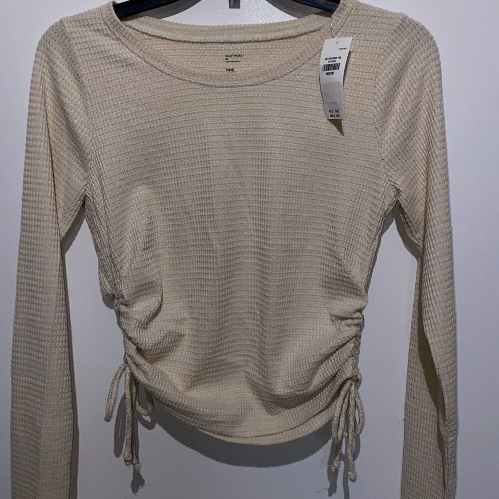 Gilly‎ Hicks Women's Cream Ruched Long Sleeve Very Soft Crop Knit Top Medium NWT